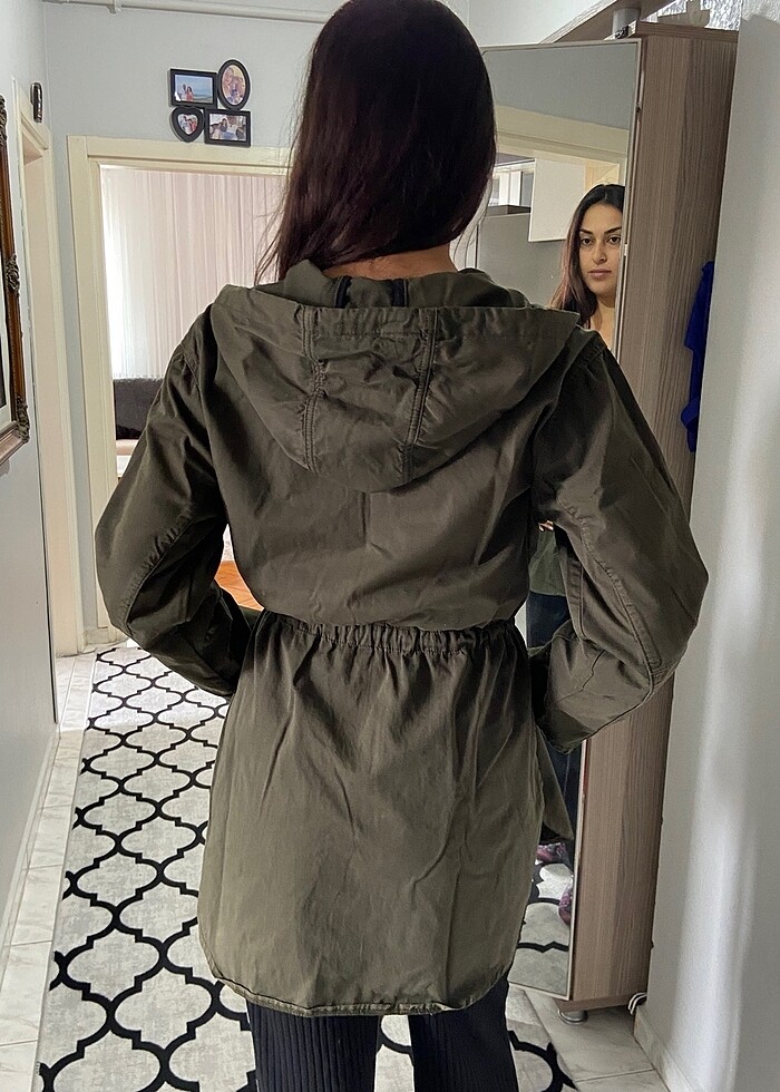 Asker yeşili kapüşonlu yağmurluk - Görsel 2
