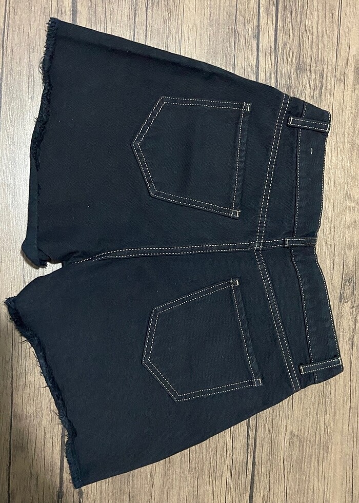 Fabrika marka siyah kot şort - Görsel 3