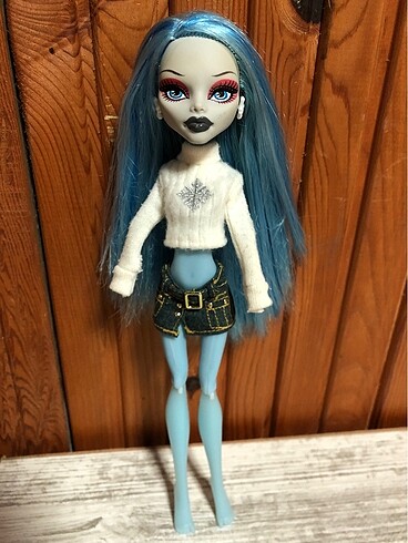 Monster High Gloom Beach Ghoulia Yelps