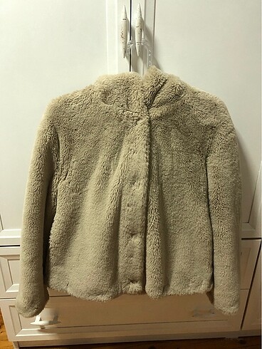 Stradivarius Peluş Kürk