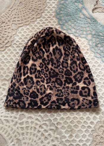 Kahverengi Leopar Desenli Bere - Görsel 2