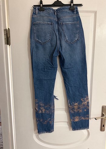 Rahat Kesim Mavi Yırtık Detaylı Kadın Kot Pantolon - Görsel 4