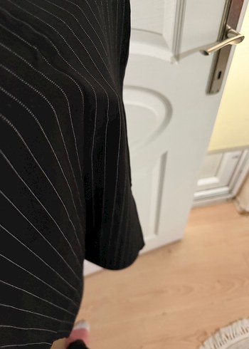 Çizgili Siyah Midi Kalem Etek - Görsel 3