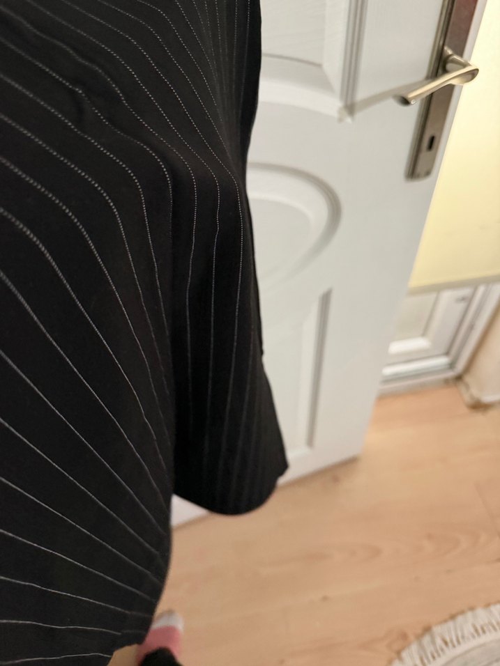 Çizgili Siyah Midi Kalem Etek - Görsel 3