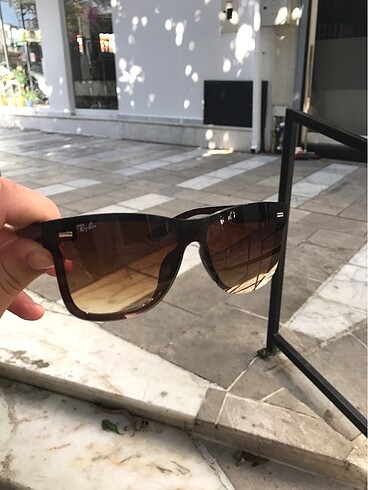  Beden Ray-Ban Güneş Gözlüğü