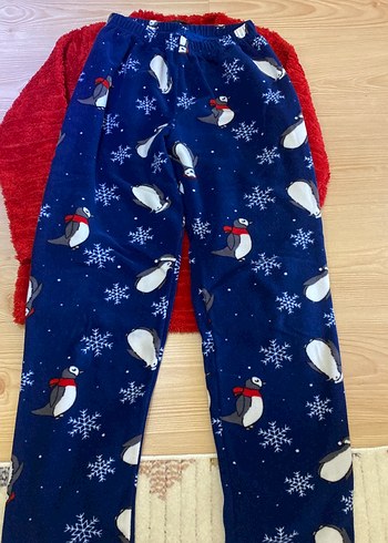m Beden Kırmızı Nakışlı kadın Pijama Takımı