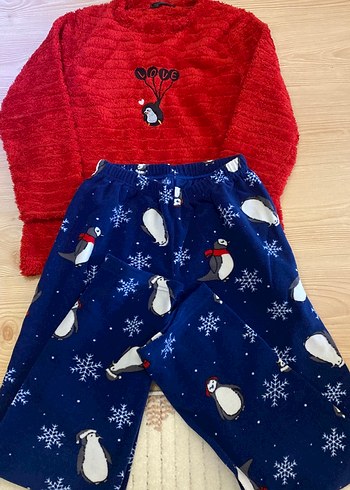 Kırmızı Nakışlı kadın Pijama Takımı