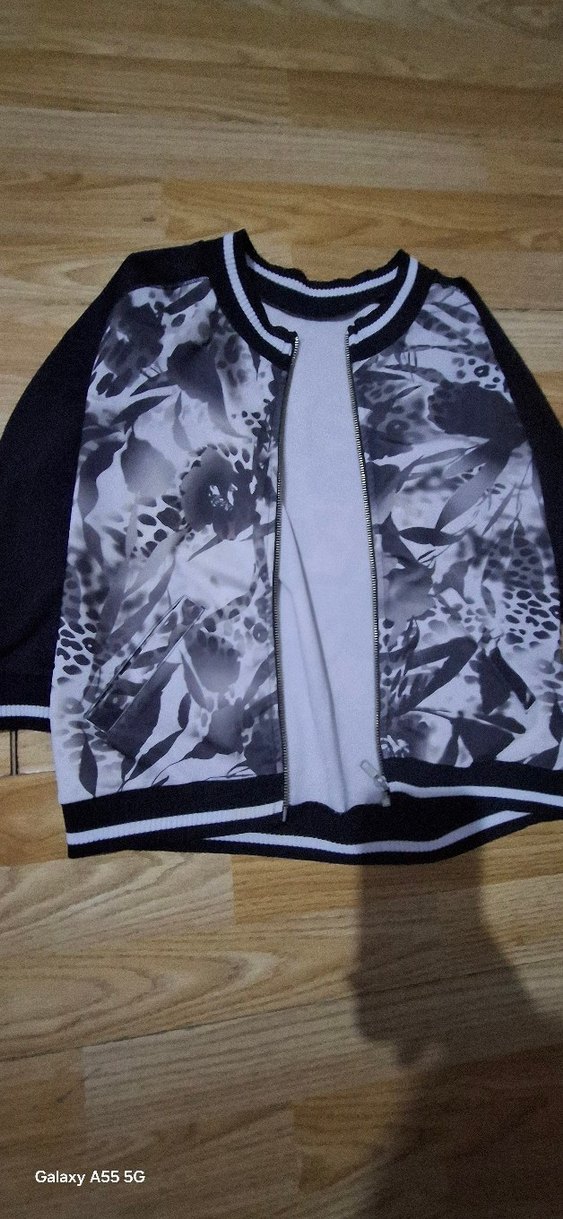 Erkek Çocuk Gri Baskılı Fermuarlı Ceket - Görsel 2