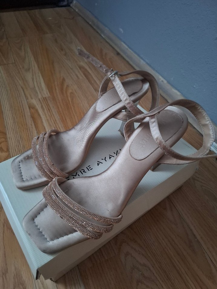 İnce Topuklu Ayakkabı - Görsel 4