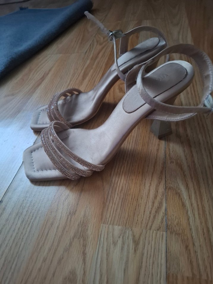 İnce Topuklu Ayakkabı - Görsel 5