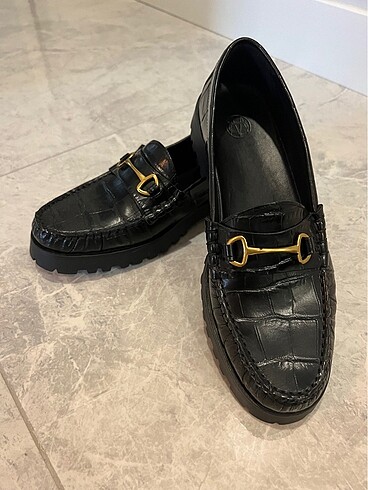 39 Beden Massimo dutti loafer