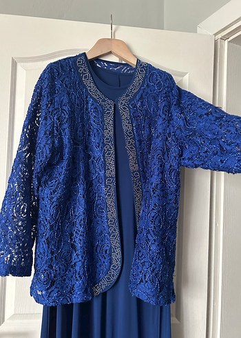 Dantel Detaylı Uzun Kadın Abiye - Görsel 2