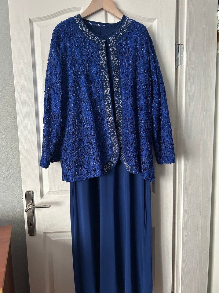 Dantel Detaylı Uzun Kadın Abiye - Görsel 3