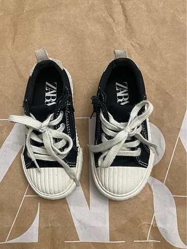 Zara Bağcıklı Ayakkabı/Converse