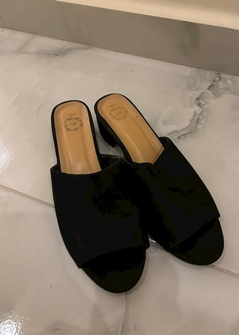 Siyah Kadın Topuklu Terlik - Görsel 2