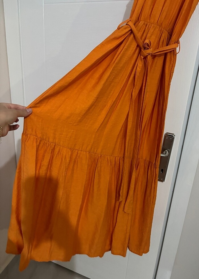 Turuncu elbise - Görsel 3