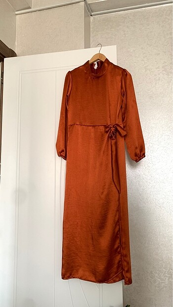 m Beden turuncu Renk Abiye elbise