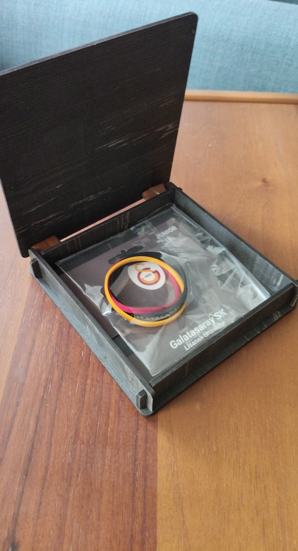 Sarı Kırmızı Siyah Elastik Spor Bileklikler - Görsel 4