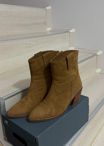 Süet Kahverengi Kadın Botları Blok Topuk - Görsel 2