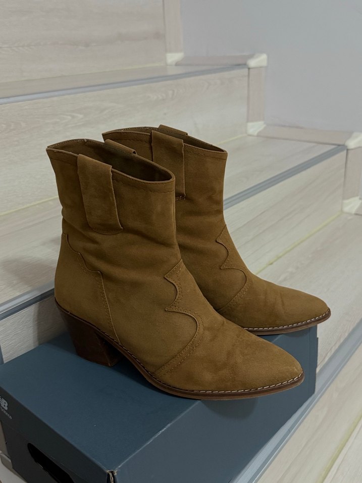 Süet Kahverengi Kadın Botları Blok Topuk - Görsel 3