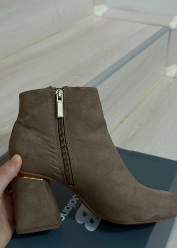 Bershka Süet Tokalı Kadın Topuklu Bot - Görsel 3