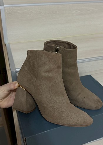 Bershka Süet Tokalı Kadın Topuklu Bot - Görsel 7