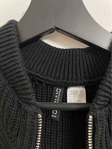 s Beden H&M SİYAH FERMUARLI HIRKA