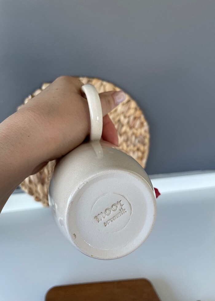 KIRMIZI ÇİÇEKLİ SERAMİK KUPA - Görsel 4