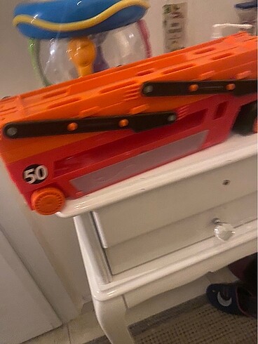 Hot wheels tır yeni gibi yenisi 1200 tl