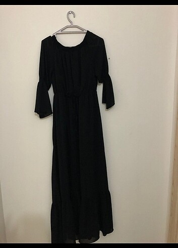 44 Beden Siyah uzun elbise