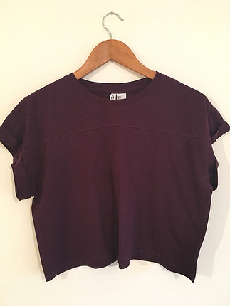 H&M tshirt.