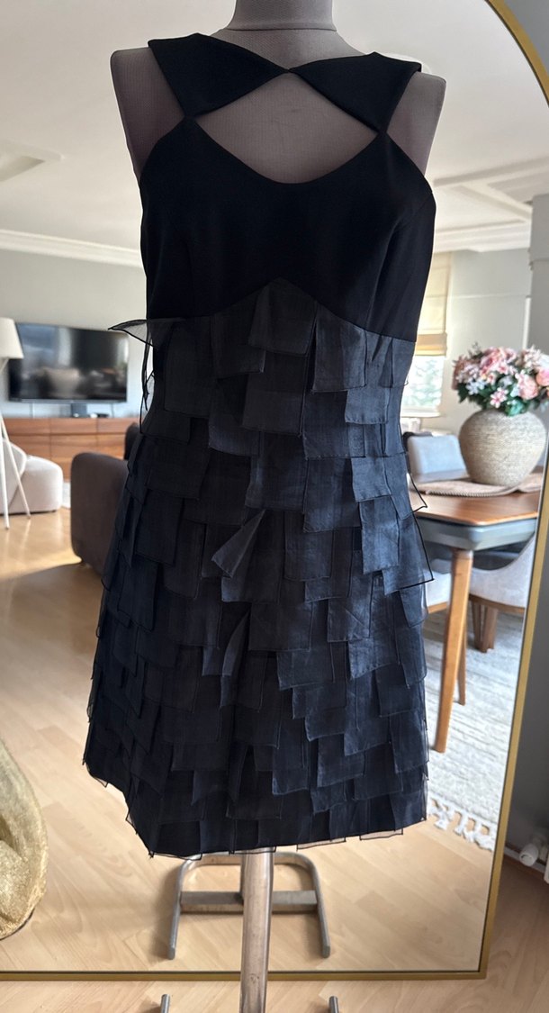 Siyah Pilili V Yaka Midi Gotik Elbise - Görsel 3