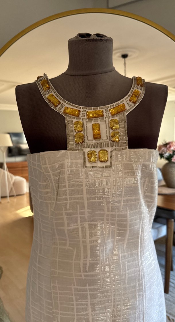 Boncuk İşlemeli Straplez Midi Gri Elbise - Görsel 2