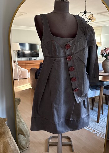 Kemer Detaylı Siyah Midi Elbise - Görsel 4