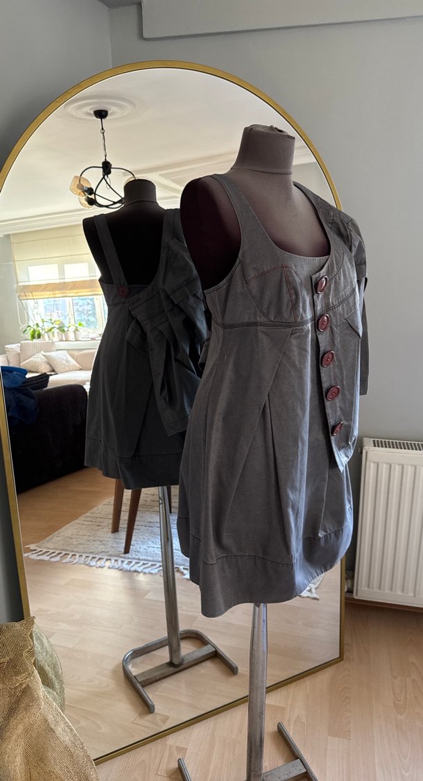 Kemer Detaylı Siyah Midi Elbise - Görsel 3