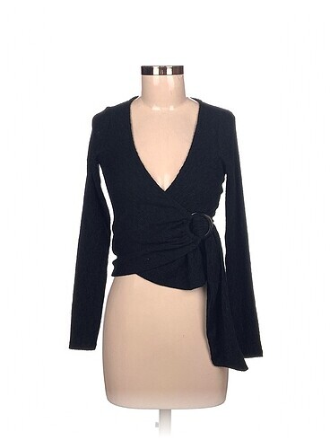 H&M Bluz %70 İndirimli.
