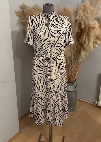 Kahverengi Zebra Desenli Uzun Kadın Elbise