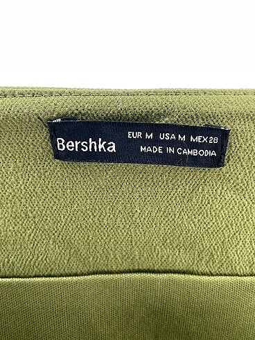 m Beden yeşil Renk Bershka Kısa Elbise %70 İndirimli.