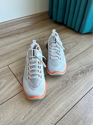 Under armour spor ayakkabı