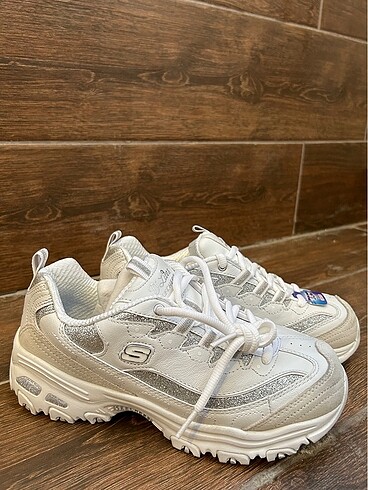 Skechers D?lites
