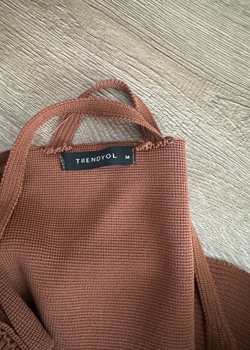 Trendyol & Milla Kahverengi V Yaka Mini Bralet