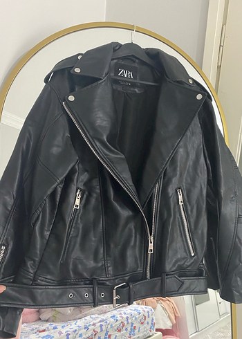 Zara Siyah Rugan Biker Deri Ceket