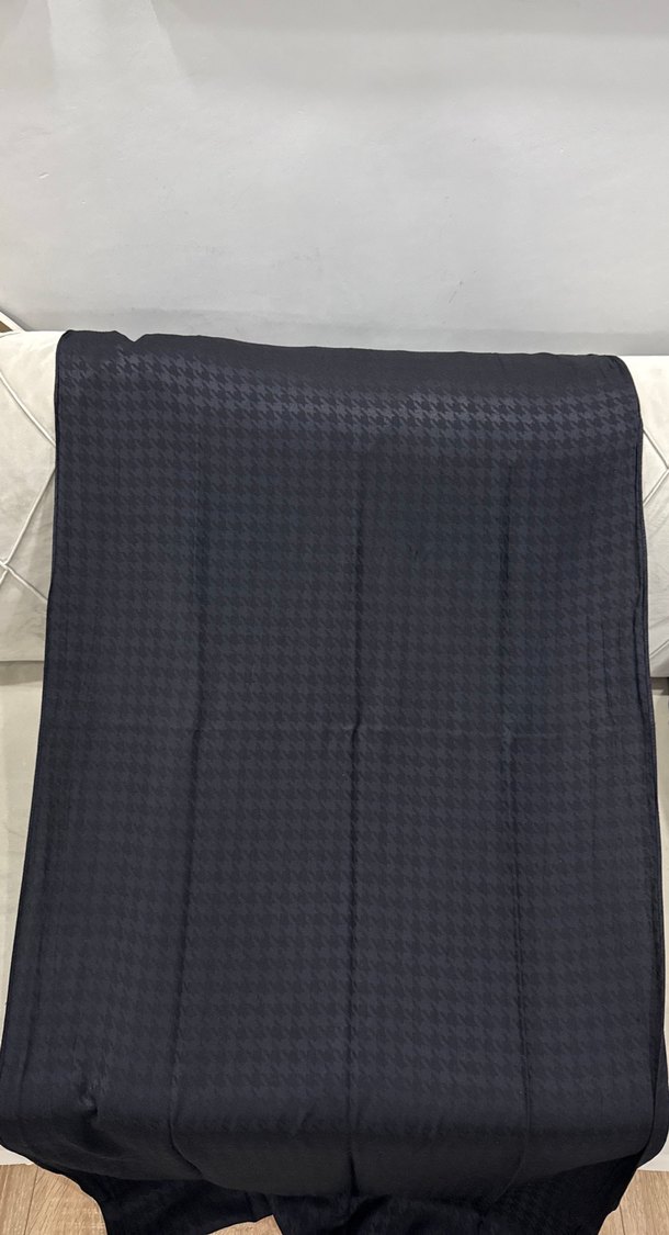 Freshscarsf siyah şal - Görsel 2