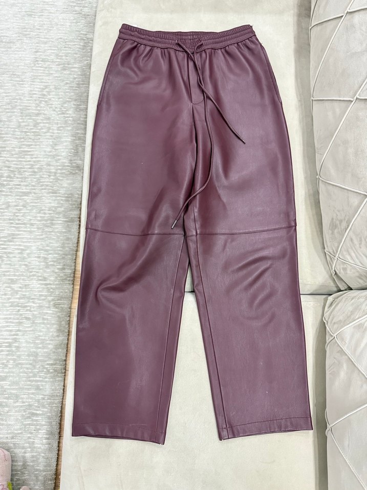 Mango bordo deri görünümlü pantolon - Görsel 4