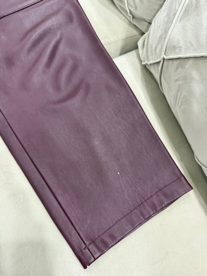 Mango bordo deri görünümlü pantolon - Görsel 5