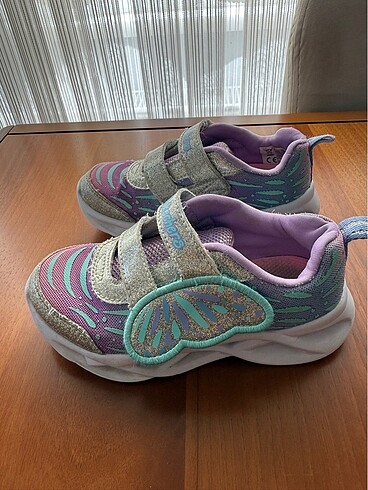 25 Beden Skechers kız çocuk ayakkabı 25