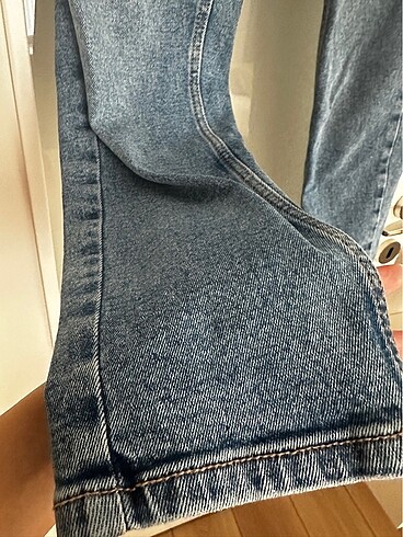 36 Beden Stradivarius Mom jean