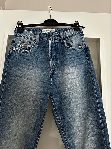 Stradivarius Mom jean