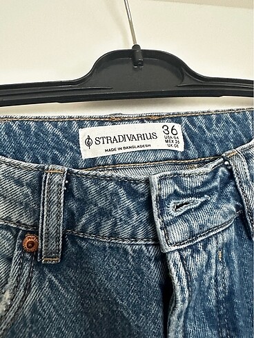 36 Beden mavi Renk Stradivarius Mom jean
