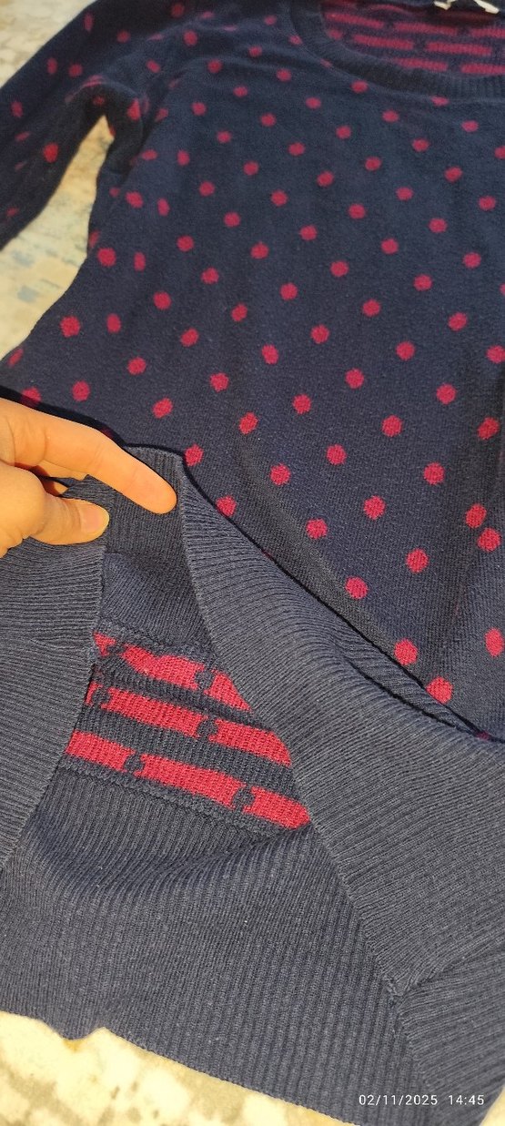 Lacivert Kırmızı Puantiyeli Kadın Triko - Görsel 4